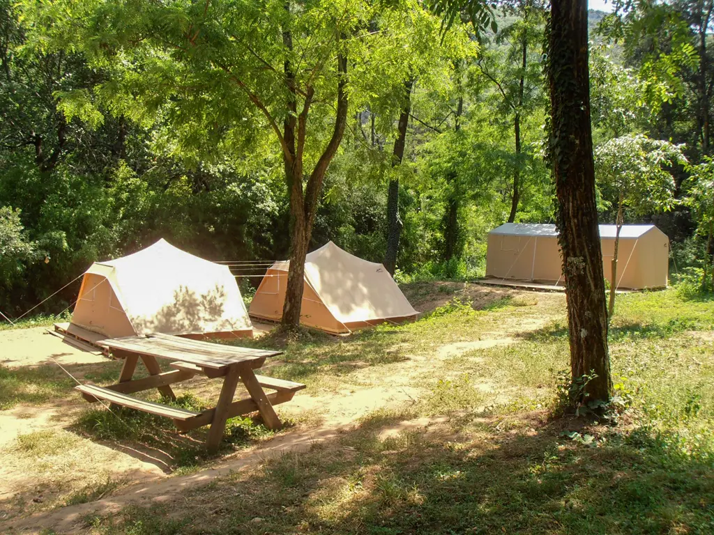 Gaud or Gournier bivouac area in the Gorges de l'Ardèche, Adventure Bivouac canoe 36 km