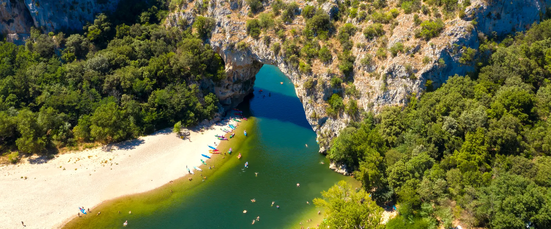 Mini Descente canoë du Pont d'Arc en Ardèche, descente en canoë dans les Gorges de l'Ardèche