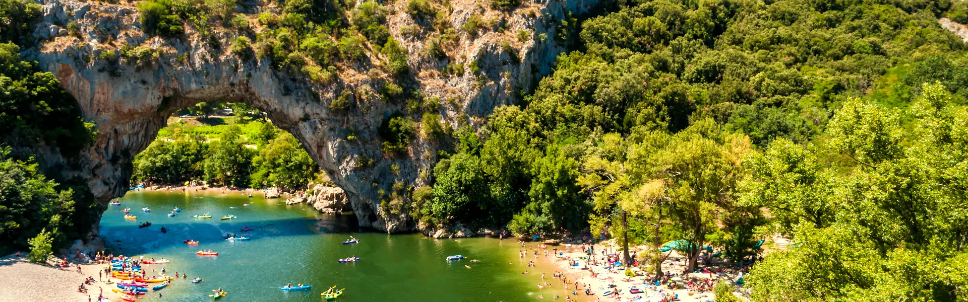 Le Pont d'Arc en Canoë